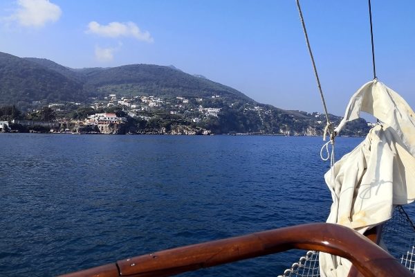 Giro Isola d'Ischia in barca